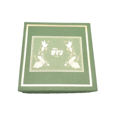 Green Rigid Flip-Top Cosmetic Gift Box