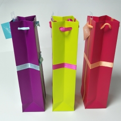 Vibrant Ribbon-Bow Single Wine Gift Bag