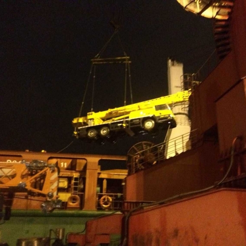 On Oct22th, MAFAL Shipped one XCMG QY25K-II truck crane to Kenya