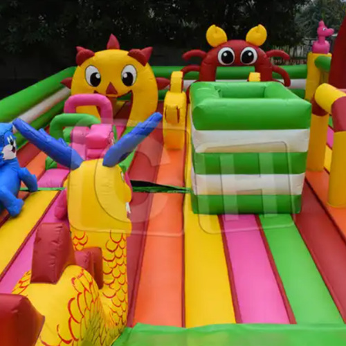 Giant Inflatable Cartoon Castle For Kids, Big Inflatable Garden Amusement Park For Sale
