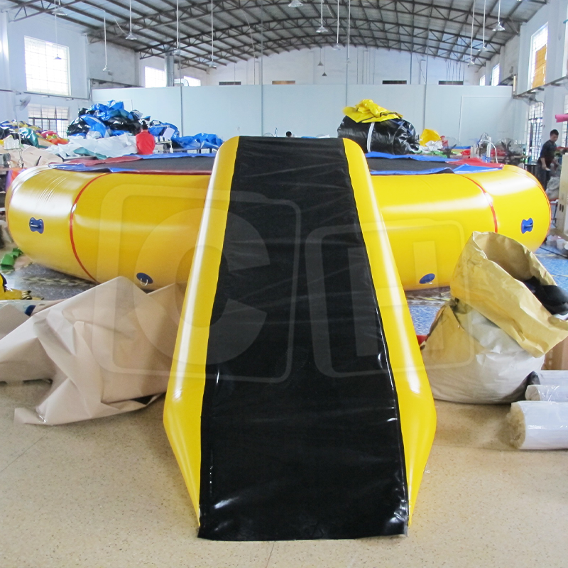 CH Yellow And Black Inflatable Water Trampline With Slide For Water Park