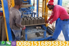 QT4 15 hydraulic paver brick making machine, color pavement block making machine in Uganda