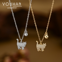 قلادة نسائية مطلي ذهب مزينة بالزاركون تصميم شكل قط