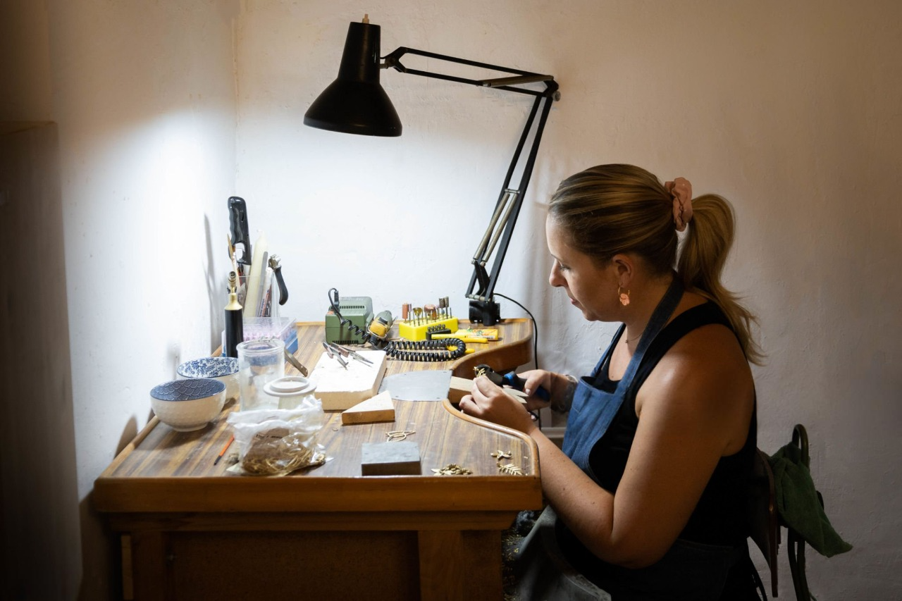 Jewelry Polishing Tips: How to Remove Scratches and Imperfections
