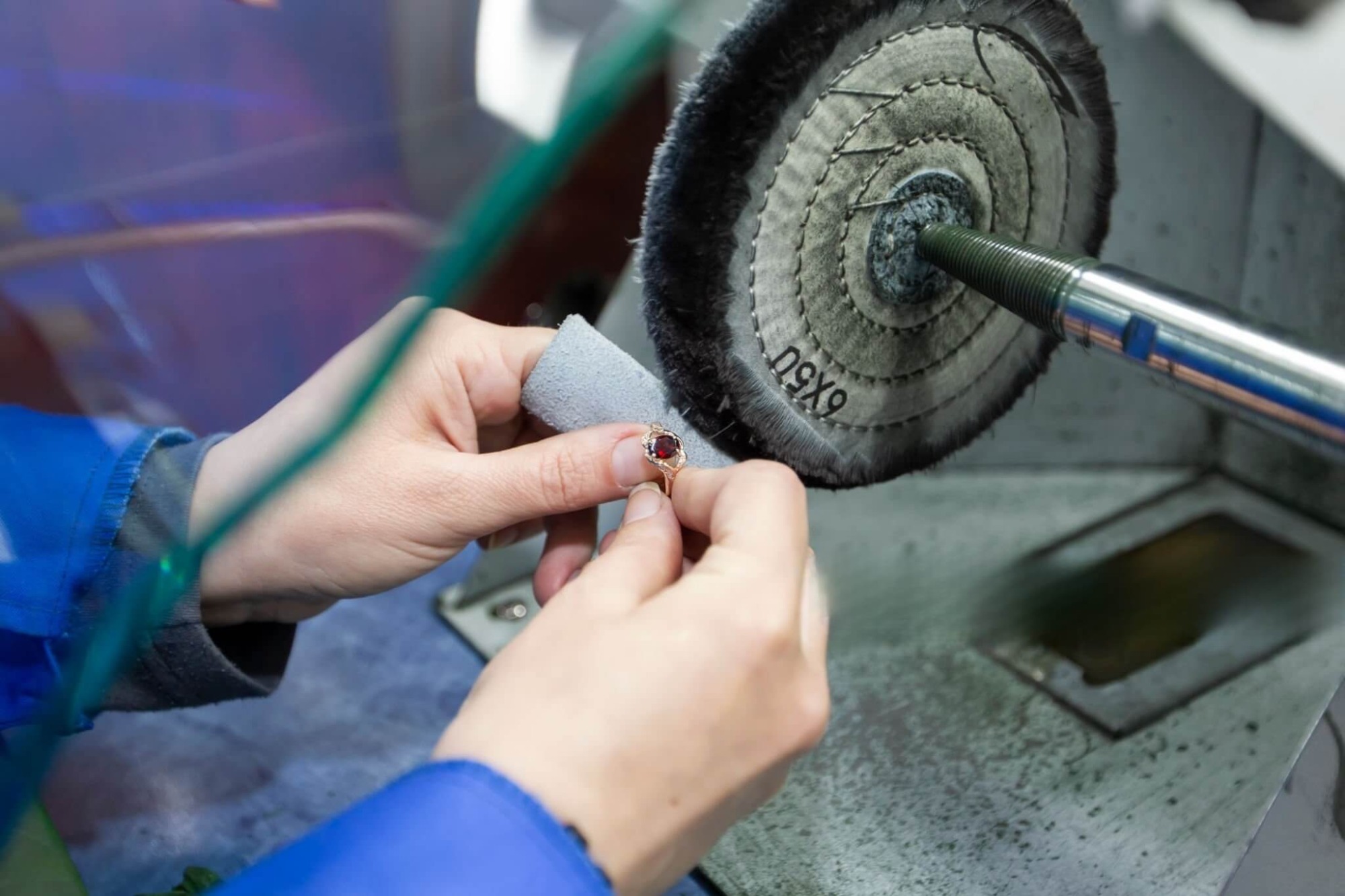 What Does Buffing Jewelry Do?