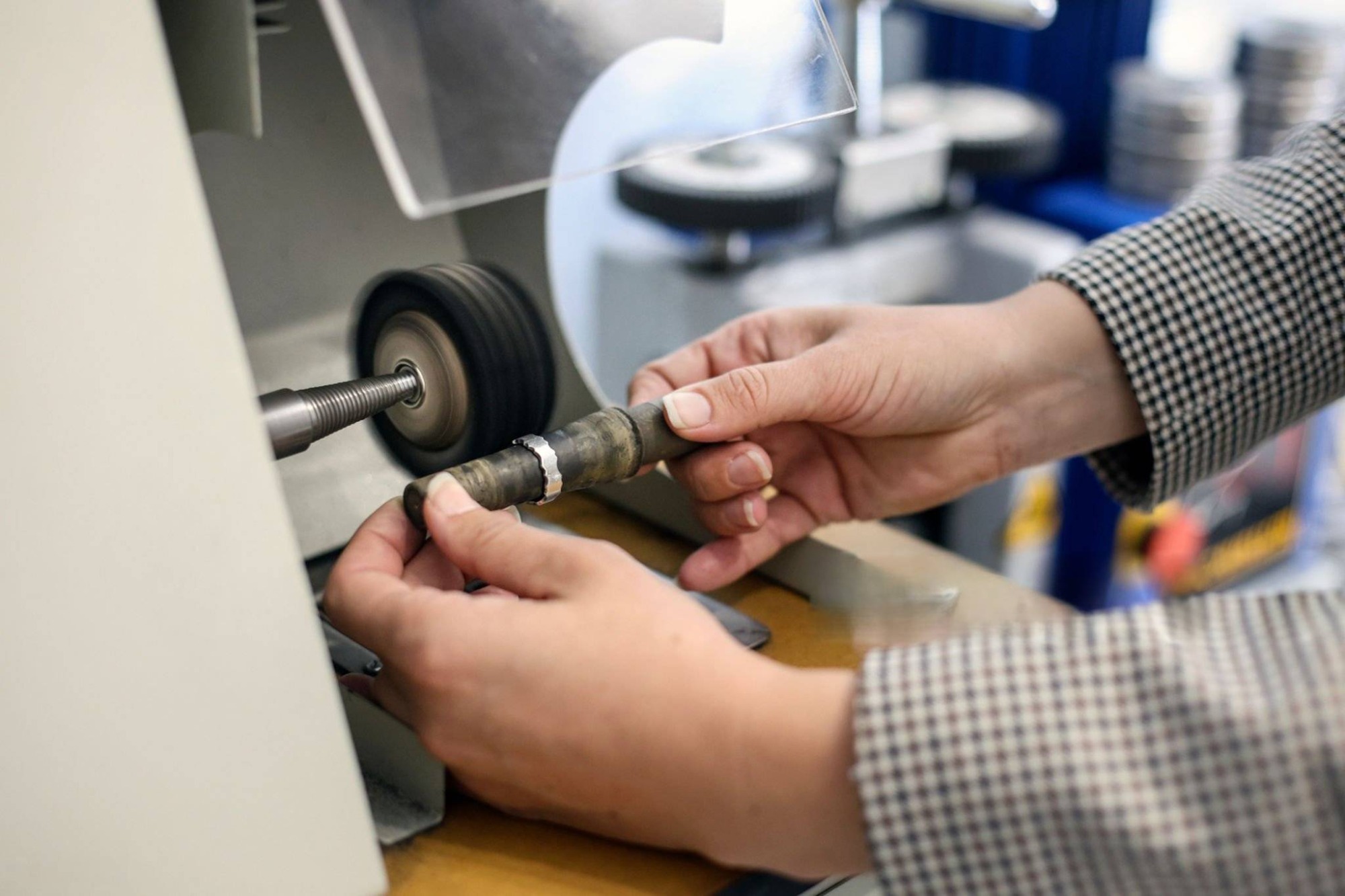 How to Pick the Best Polishing Brush for Your Rings