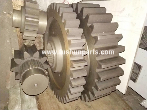 Planetary Gear Used In Gearbox for FUWA 150Ton Crawler Crane