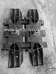 IHI Crawler Crane CCH2500 Track Shoe,D25800600 .Track Pin,D010 047 00.