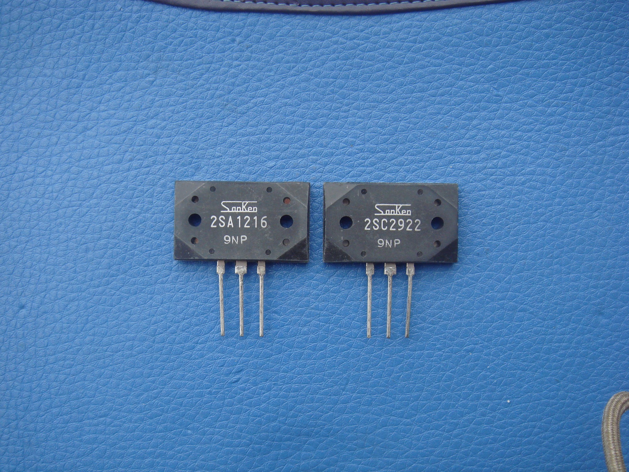 SanKen 2SA1216 Silicon PNP Triple Diffused Planar Transistor OM0148R 
