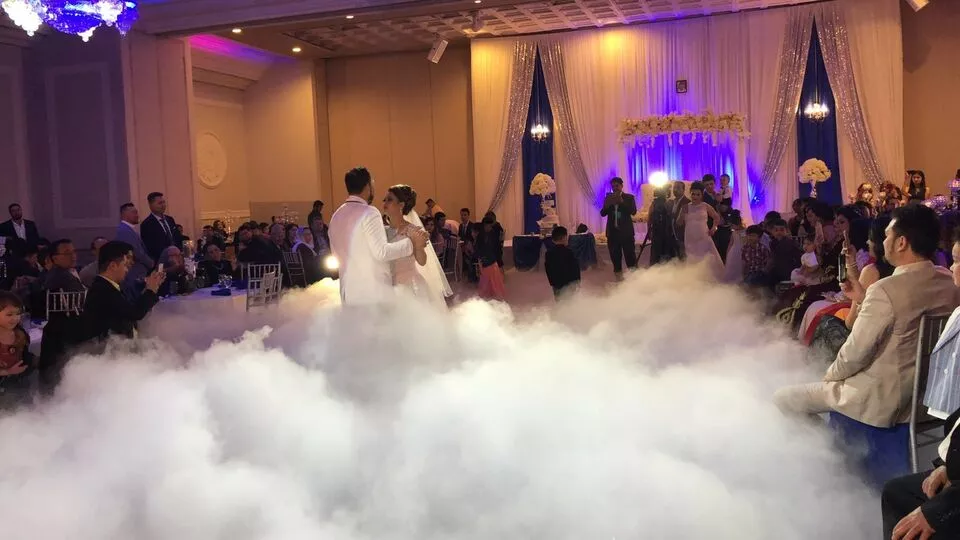 Máquina de Nevoeiro de Gelo Seco de 3500w Efeito de Palco Máquina de Gelo Seco Máquina de Fumaça Baixa para Eventos de Casamento de DJs