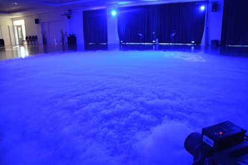 Máquina de niebla de hielo seco 3500w Efecto de escenario Máquina de hielo  seco Máquina de humo bajo para eventos de boda de fiesta de DJ :  Instrumentos Musicales 