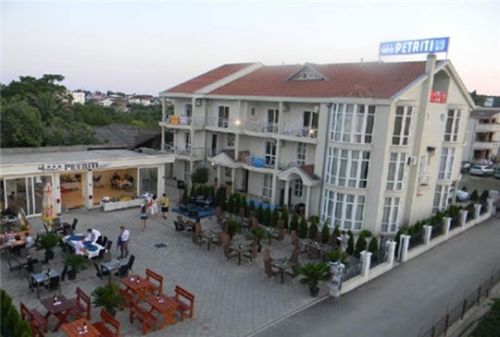 Montenegro Petriti Hotel