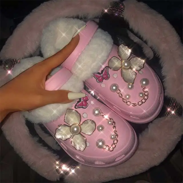 Beautiful Pearls Set Lined Clog