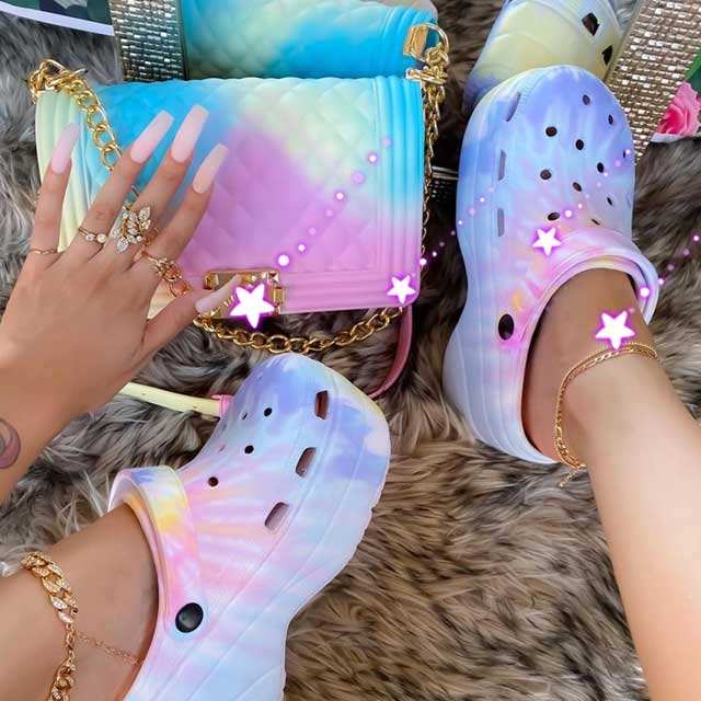 Thick Sole Chic Women Clogs