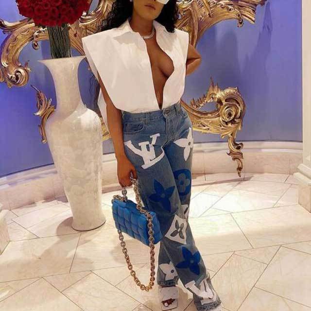 Letter Print High Waist Boyfriend Jeans
