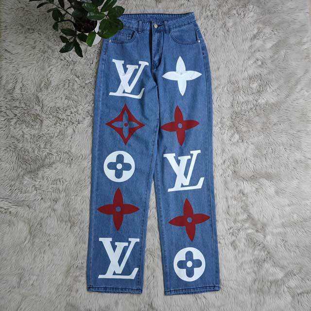 Letter Print High Waist Boyfriend Jeans