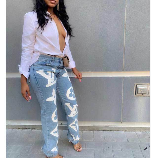 Letter Print High Waist Boyfriend Jeans