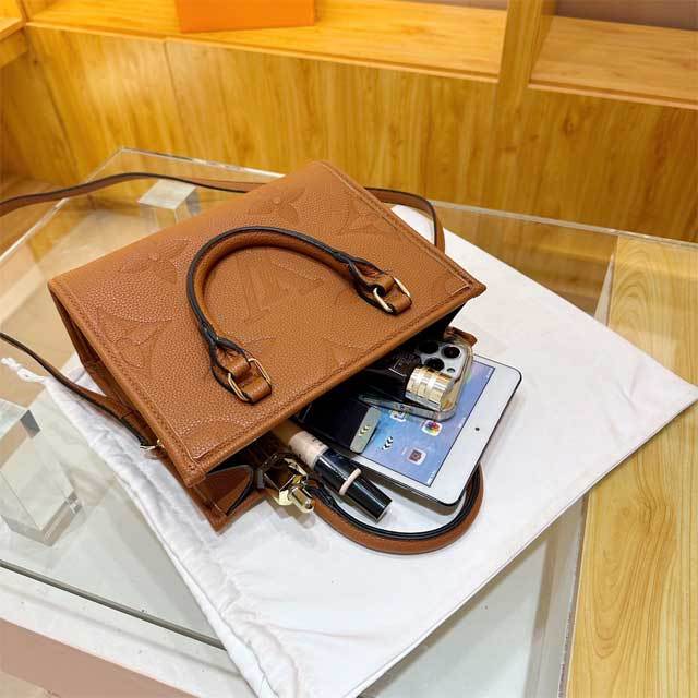 Letter Fashion Leather Hand Bag