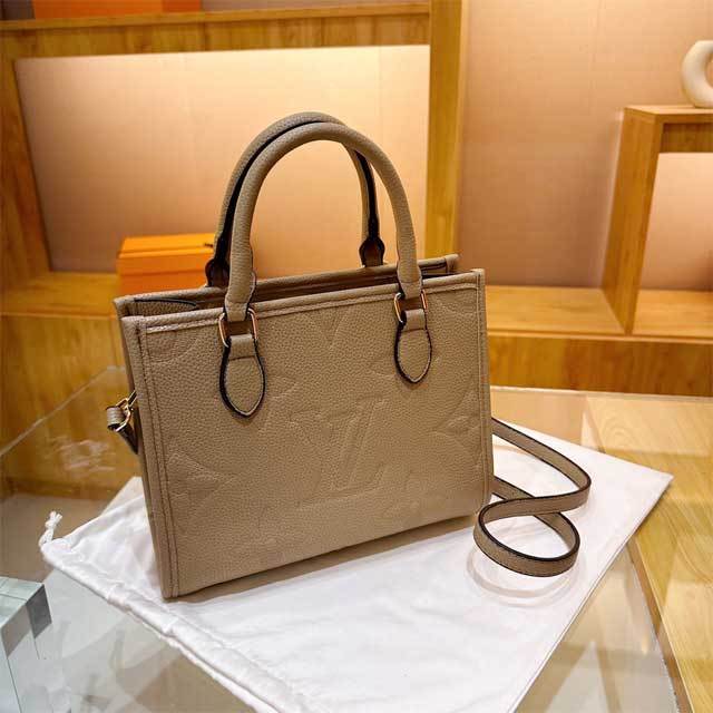 Letter Fashion Leather Hand Bag