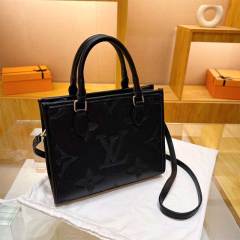 Letter Fashion Leather Hand Bag