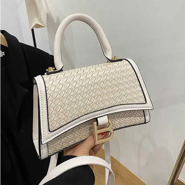 Elegant Weave Leather Shoulder Bag