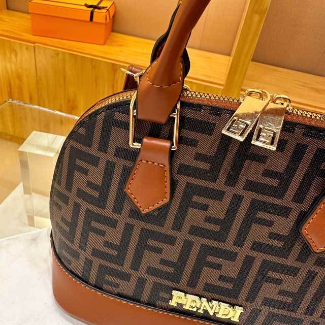 Letter Design Leather Fashion Hand Bag