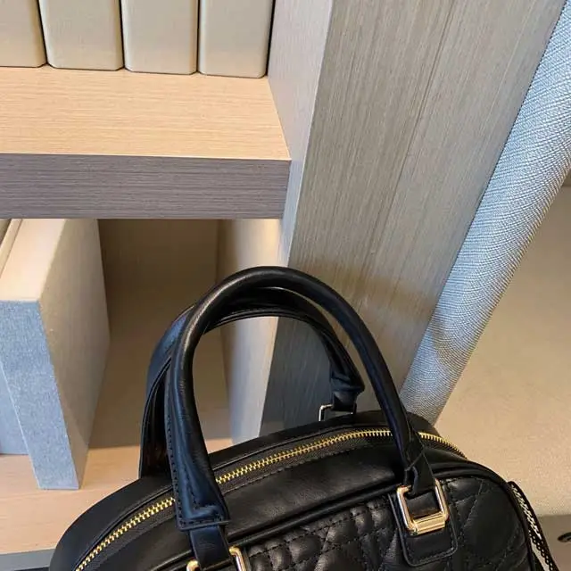 Leather Fitness Hand Bag