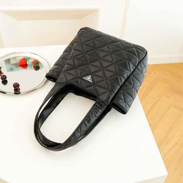 Female Leather Shopping Hand Bag