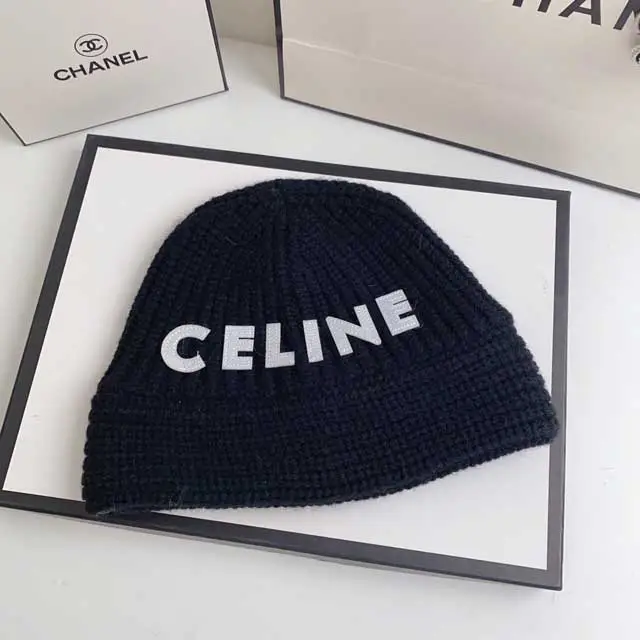 Applique Unisex Knit Hat