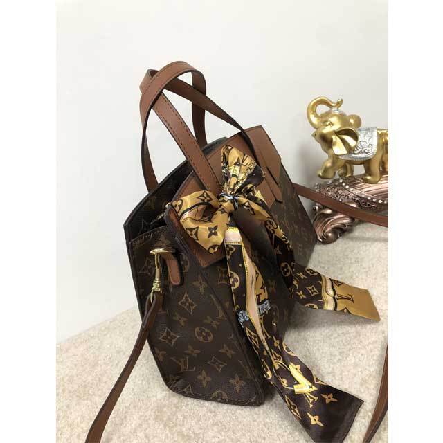 Fashion Letter Print Leather Hand Bag