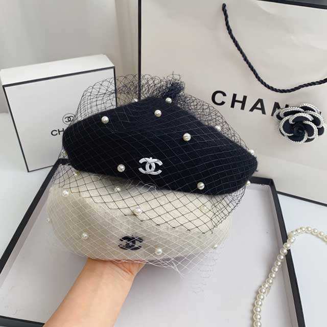 Pearl Mesh Wool Beret