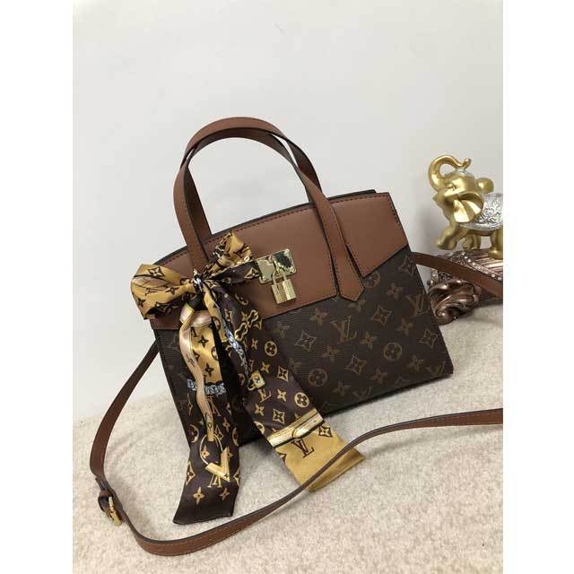 Fashion Letter Print Leather Hand Bag