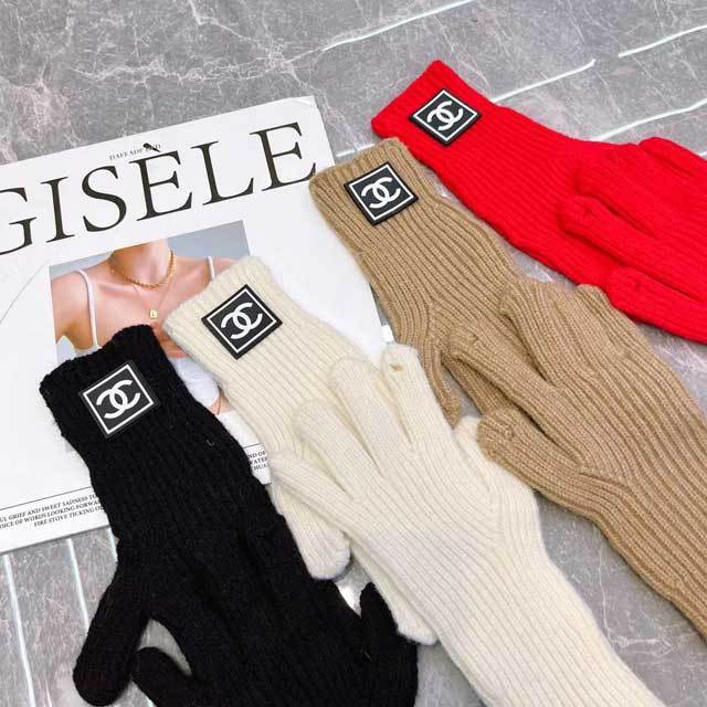 Fashion Design Knit Gloves