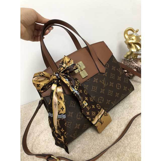 Fashion Letter Print Leather Hand Bag