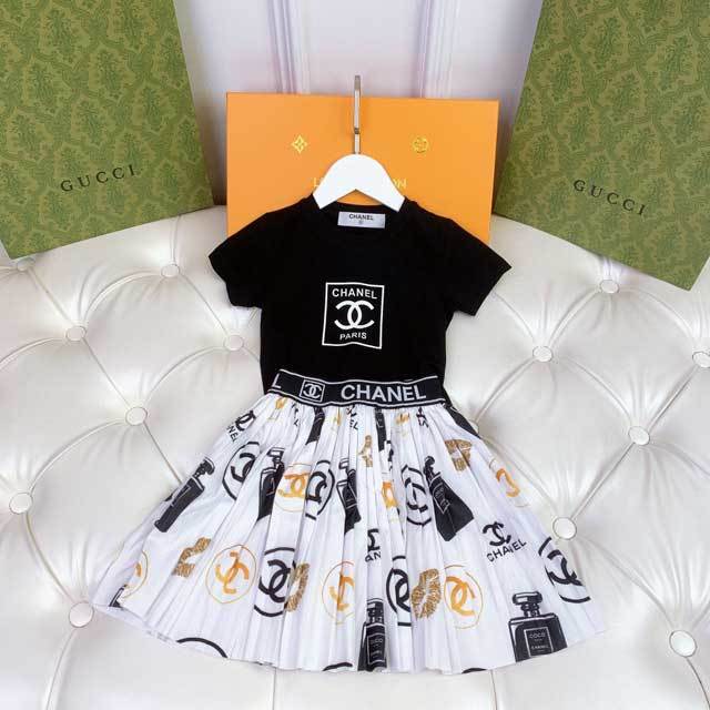 Girls Printed Pleated Skirt Set