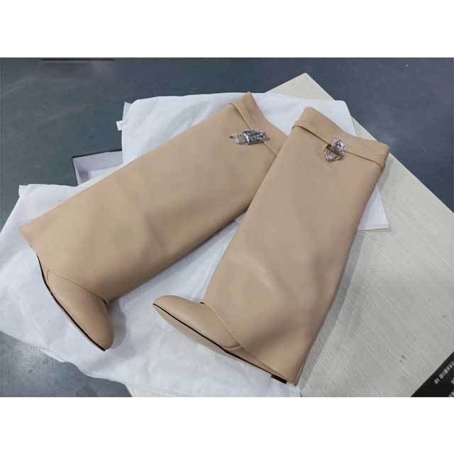 Shark Lock Wide-fit Leather Knee-high Boots