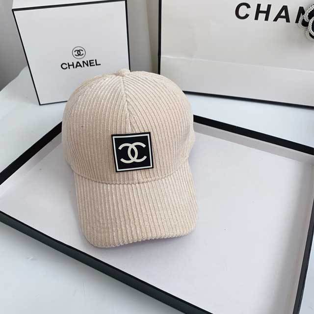 Fashion Logo Velvet Baseball Cap