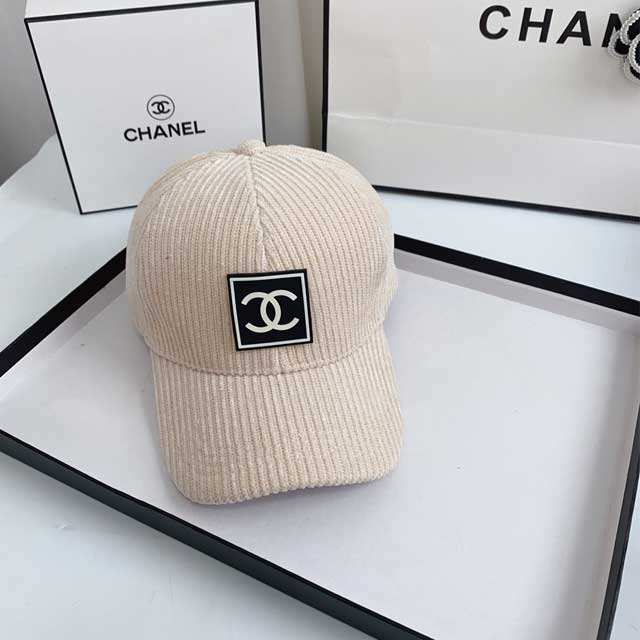 Fashion Logo Velvet Baseball Cap