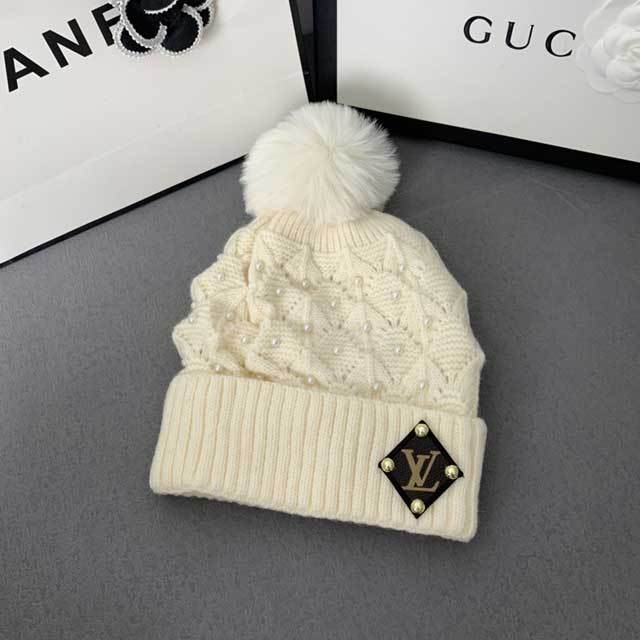 Fashion Logo Pearl Knit Hats