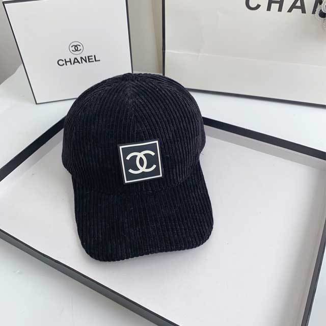 Fashion Logo Velvet Baseball Cap