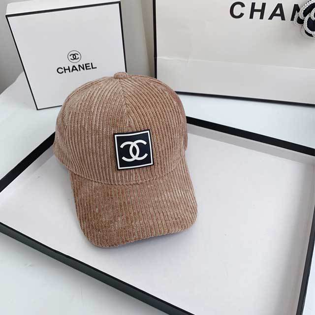 Fashion Logo Velvet Baseball Cap