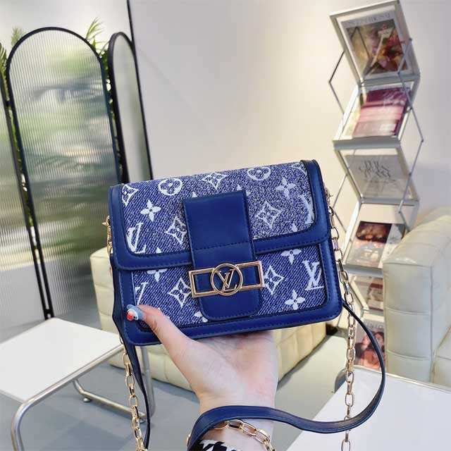 Gold Chain Jacquard Messenger Bag