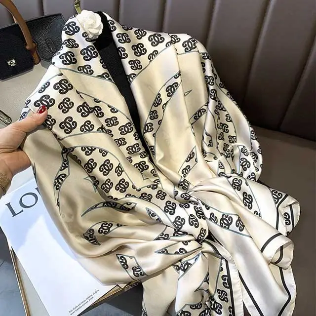 Fashion Print Elegant Silk Scarf