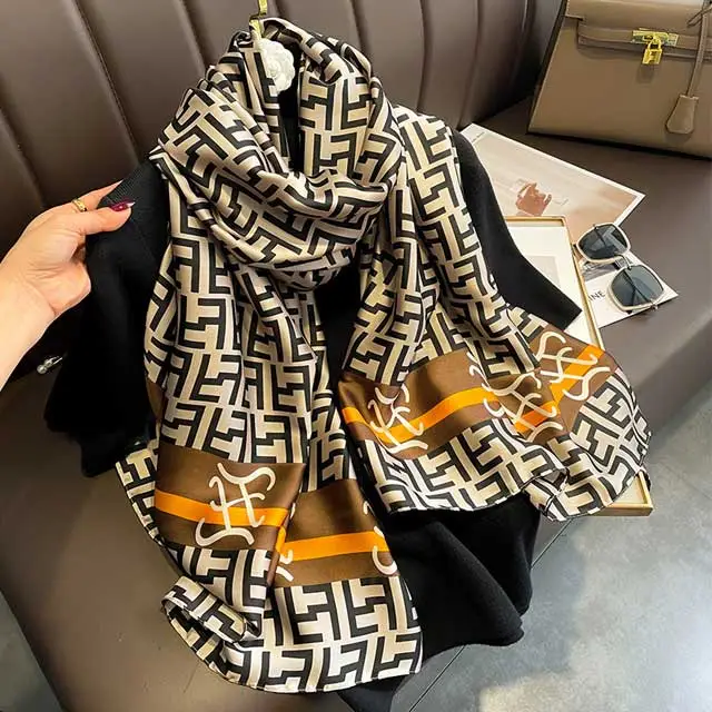 Fashion Print Elegant Silk Scarf