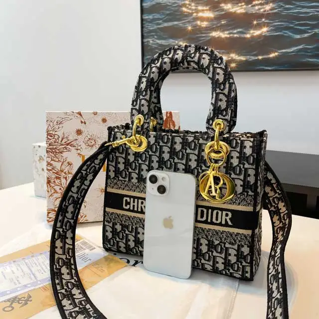 Fashion Letter Design Crossbody Handbag