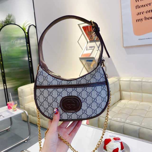 Half Moon-Shaped Chain Mini Handbag