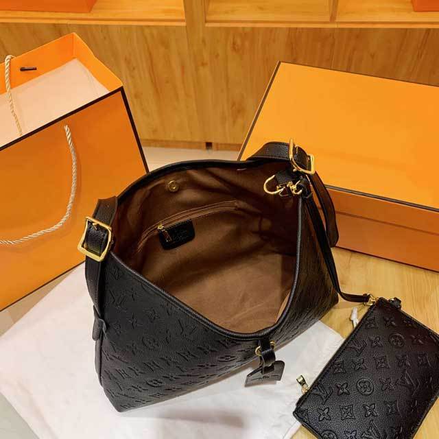 Leather Fashion Chic Handbag