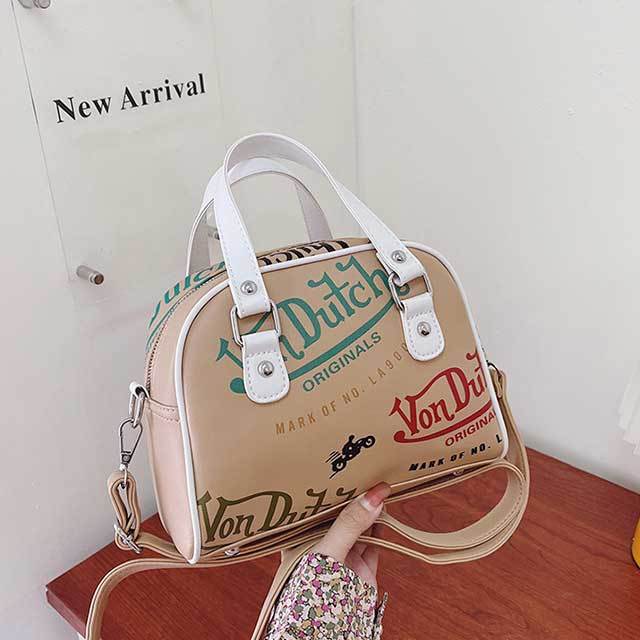 Graffiti Printed Seashells Shoulder Bag