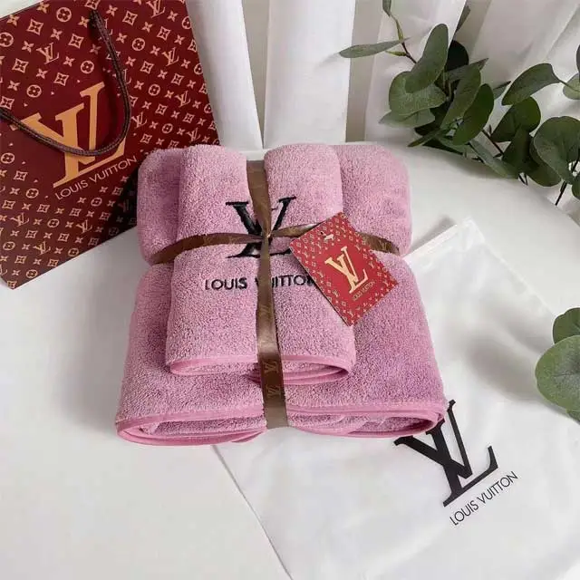 Fashion Design Coral Fleece Bath Towel Set
