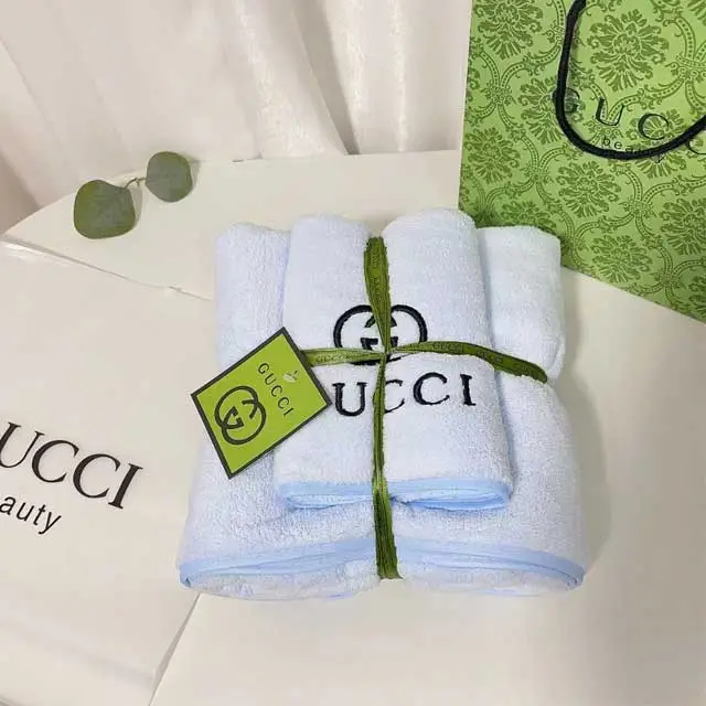 Letter Design Beach Towel Set